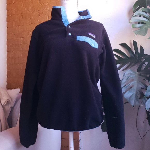 Patagonia Sweaters - Patagonia Lightweight Synchilla Snap T Pullover
